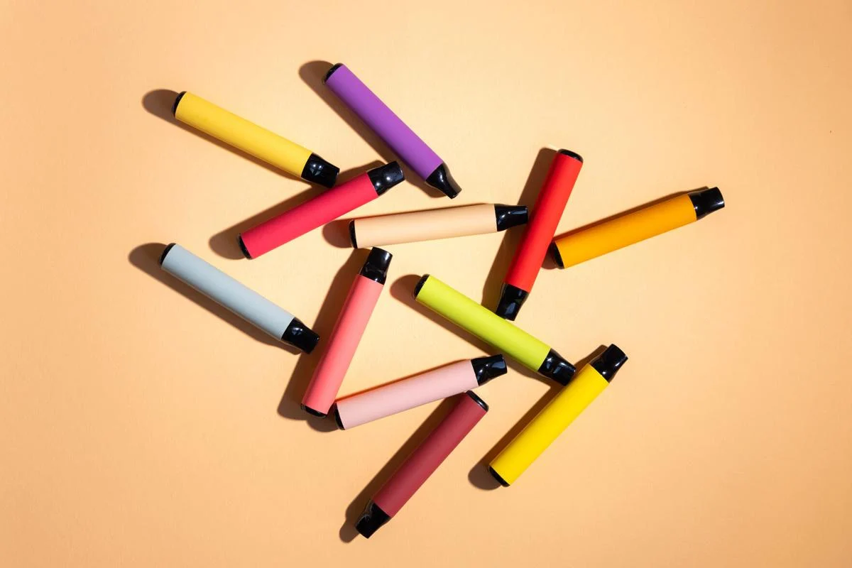 Retail compliance illustration for German vape age, tax and recycling rules